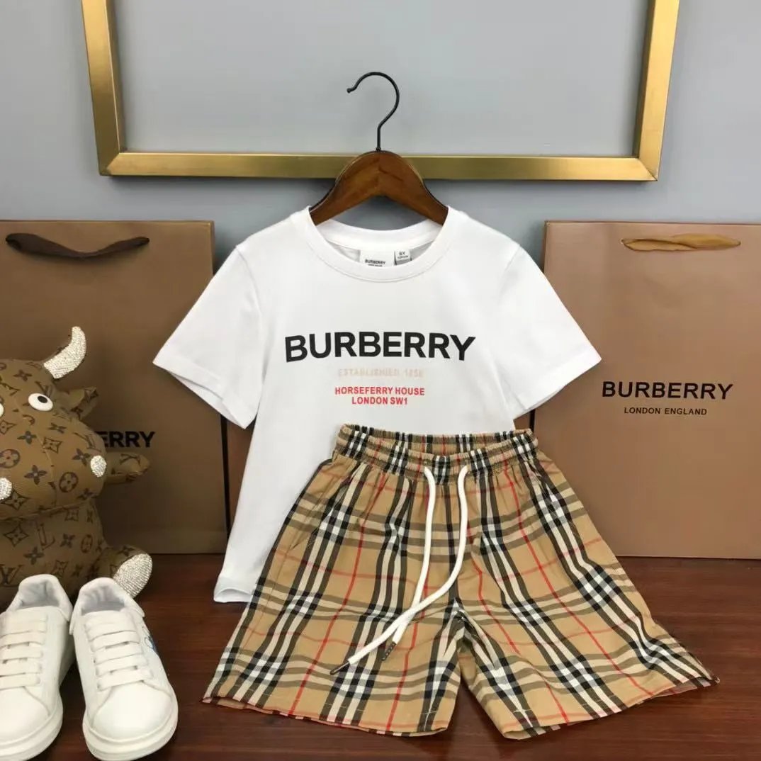 Burberry-套装-1
