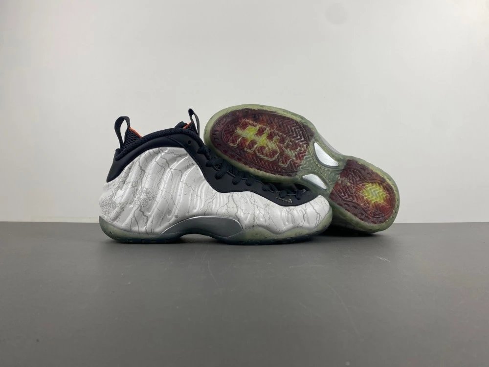 Nike Air Foamposite One Silver Cracked Ice Sneakers - 1
