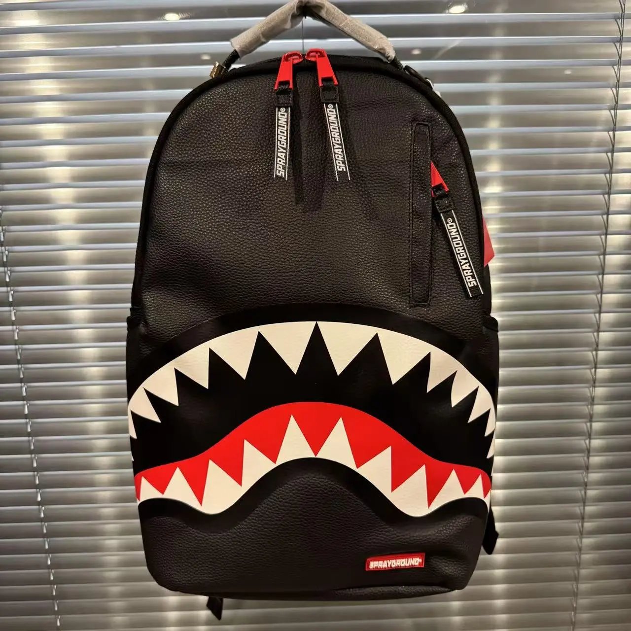 Sprayground Shark Bl