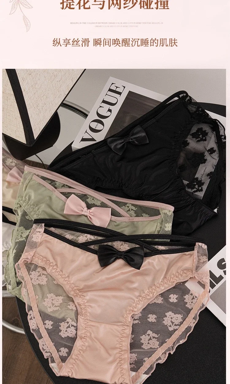 Lace Bow Black and B