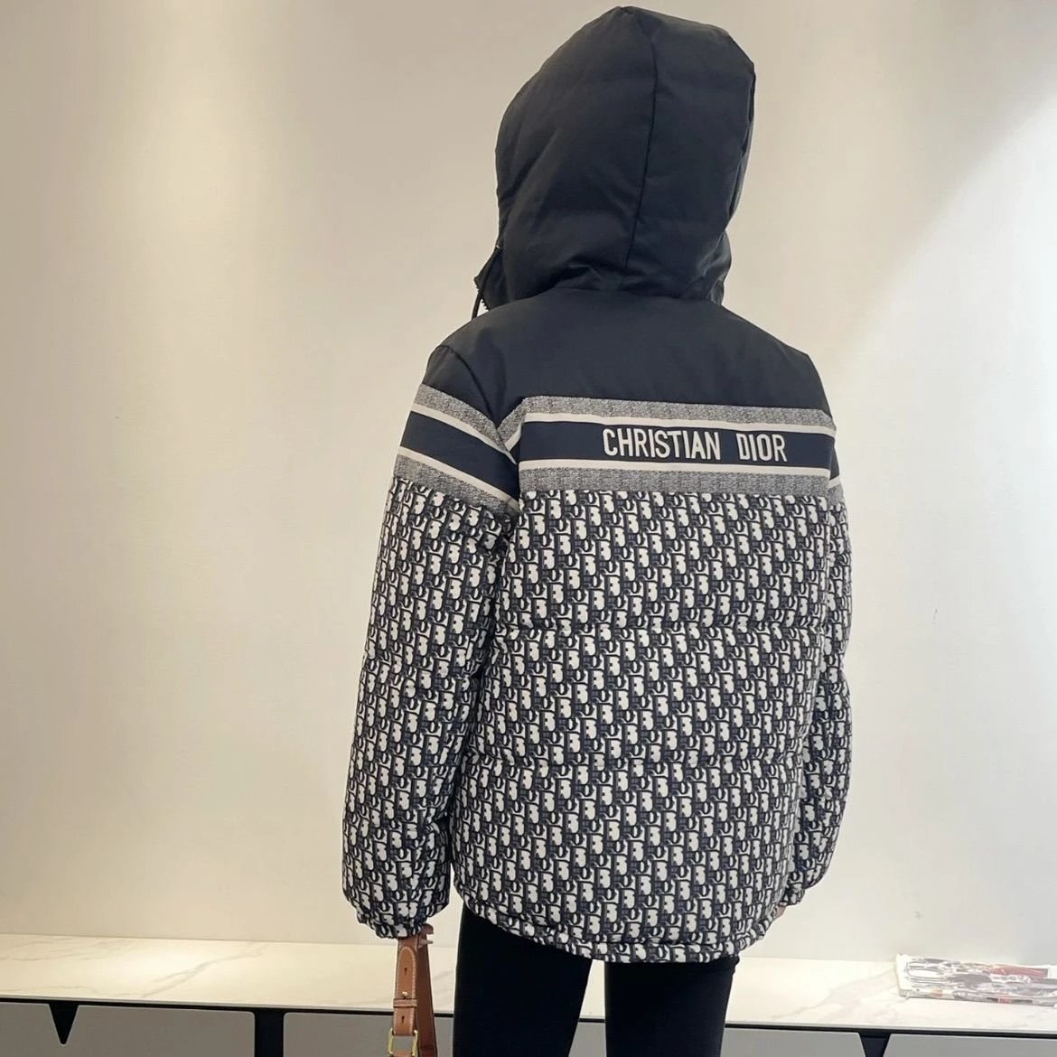 Men's and Women's Jackets photo 7