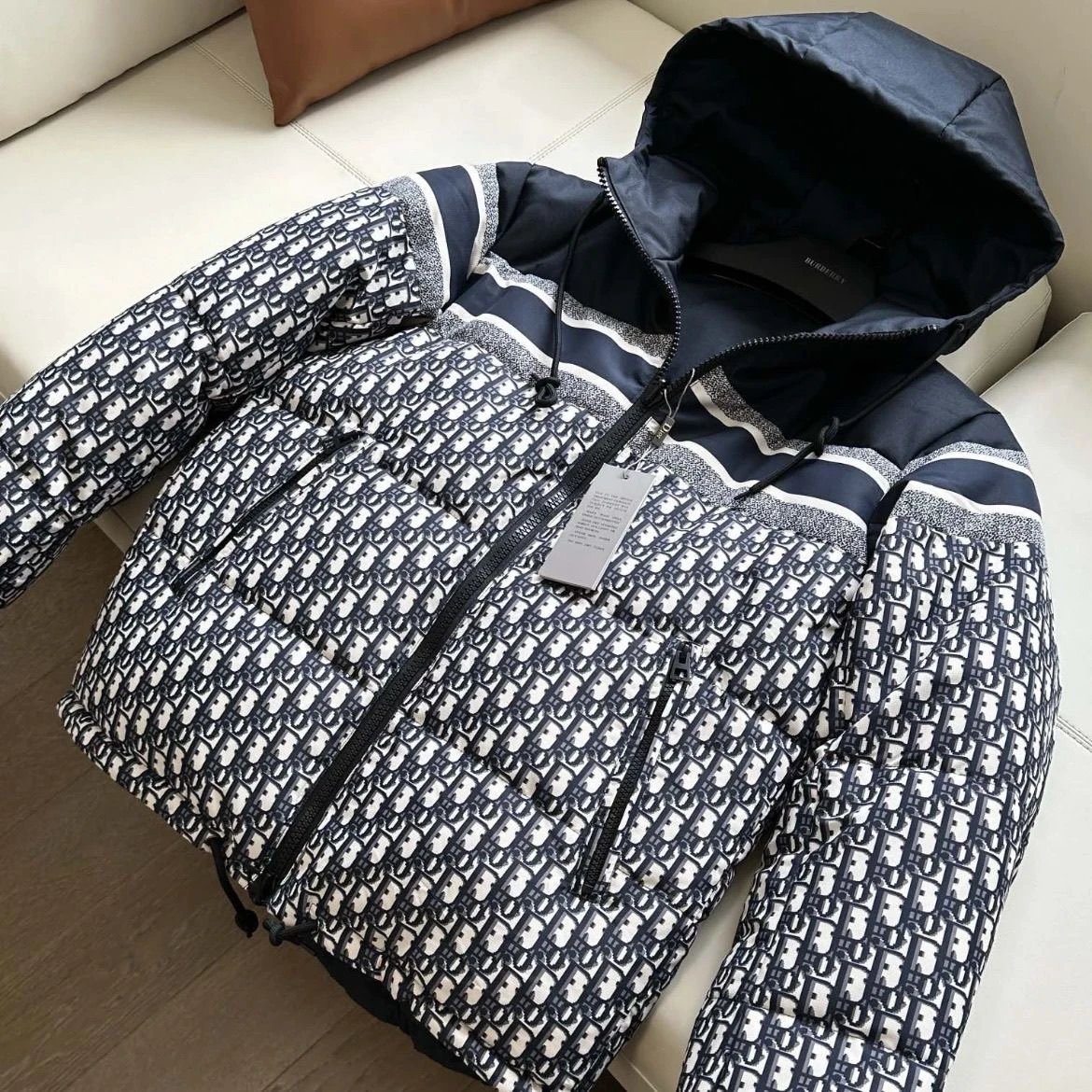 Men's and Women's Jackets photo 8