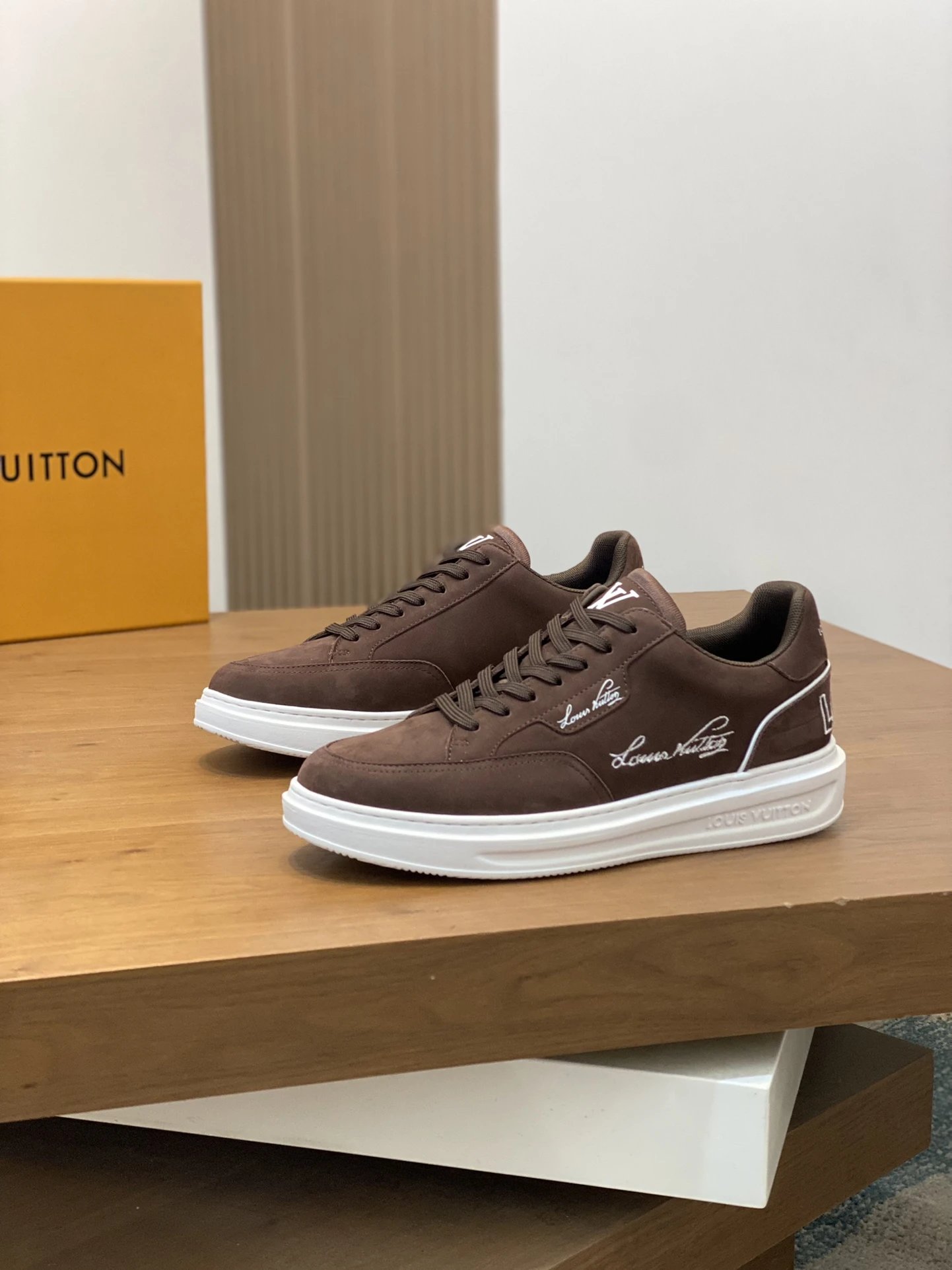 Louis Vuitton Sneakers Low-Top Monogram — 16