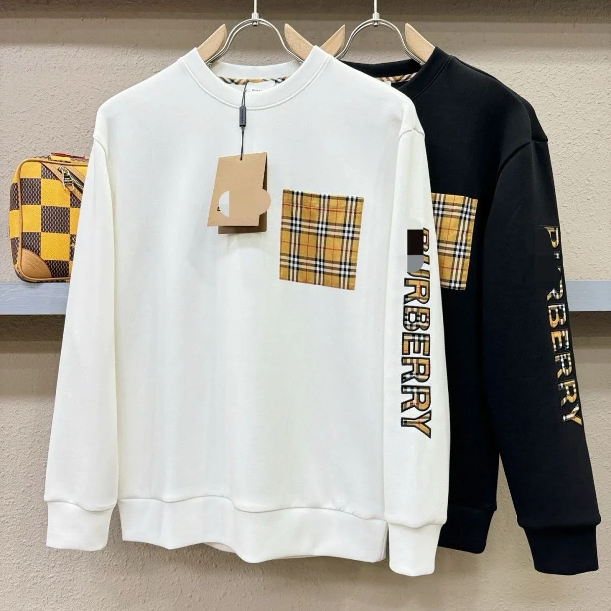 Burberry White Sweat