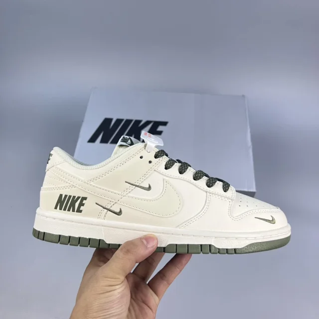 Nike Sneakers Dunk Low product detail image 14