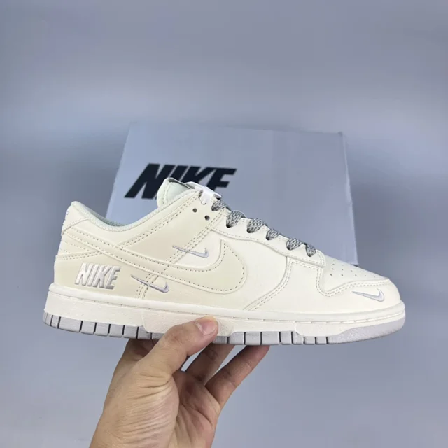 Nike Sneakers Dunk Low product detail image 15