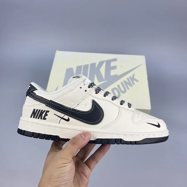 Nike Sneakers Dunk Low product detail image 12