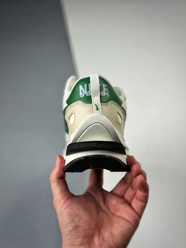 Nike Sneakers LDWaffle sacai Fragment Design product detail image 11