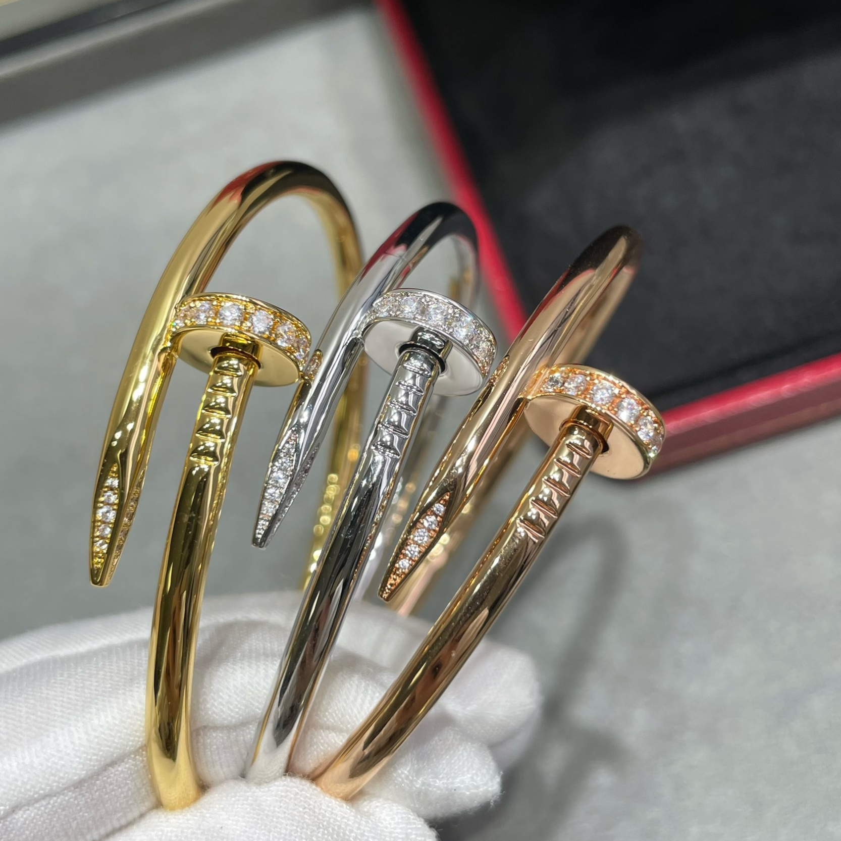 Cartier Juste un Clou Bangle B