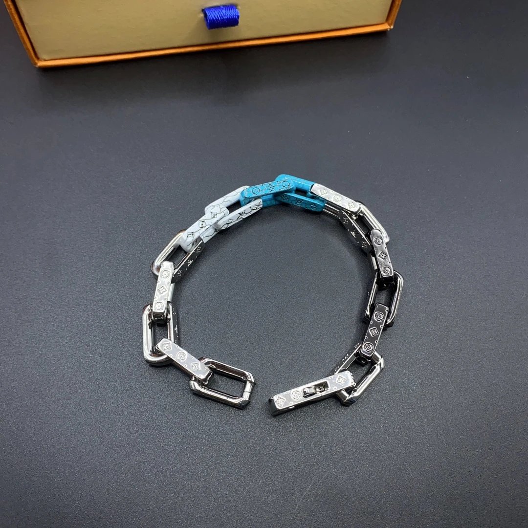 Louis Vuitton Chain Link Brace