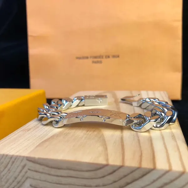 Louis Vuitton Chain Bracelet Silver Metal Jewelry - 7