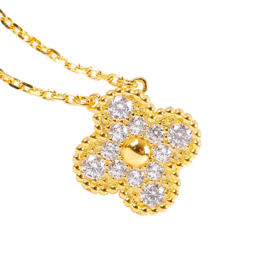 Design Floral Diamond Pendant Necklace Gold Jewelry