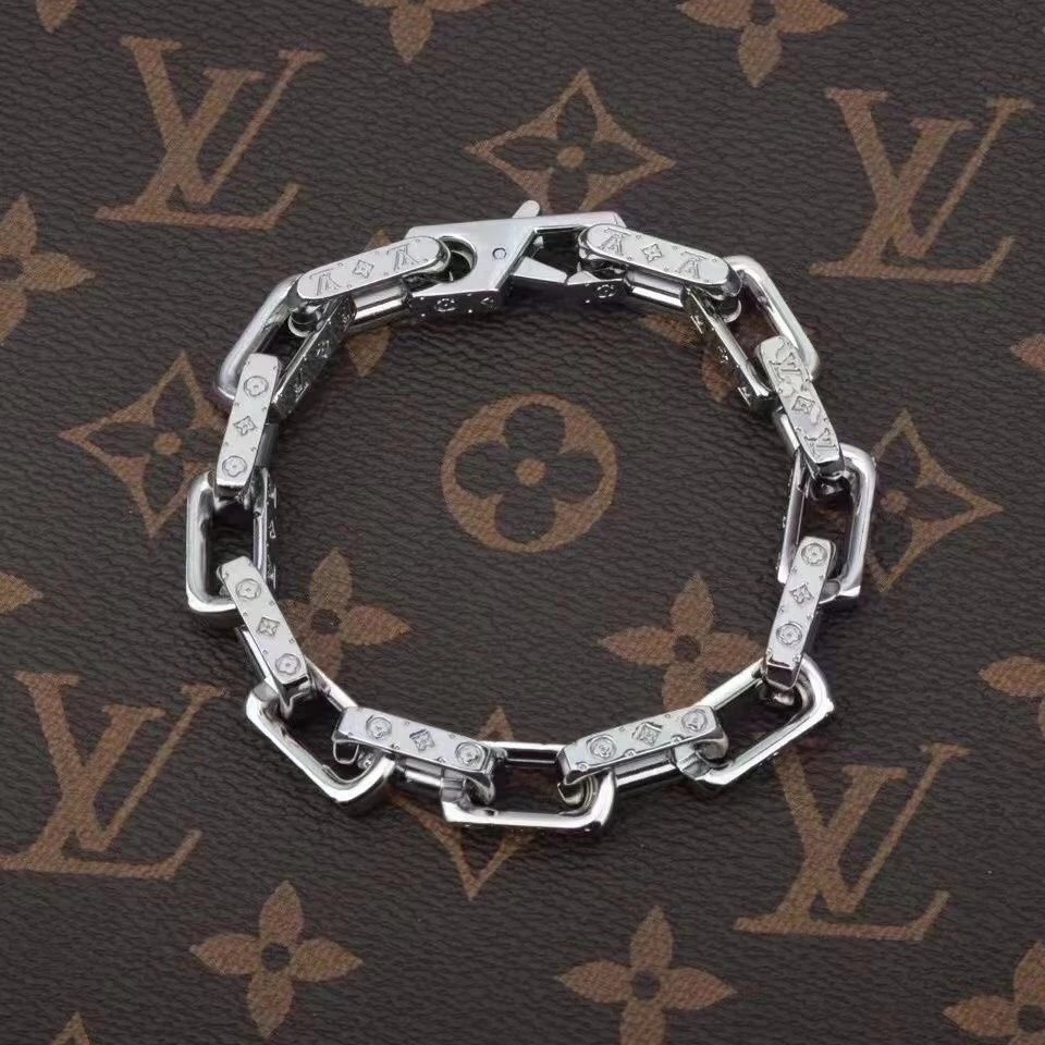 Louis Vuitton Chain Link Brace