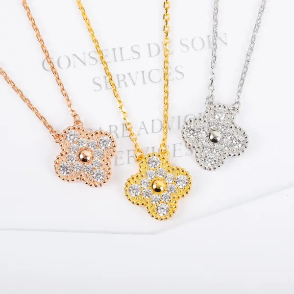Van Cleef & Arpels Alhambra Motif Gold Necklace Jewelry - 8
