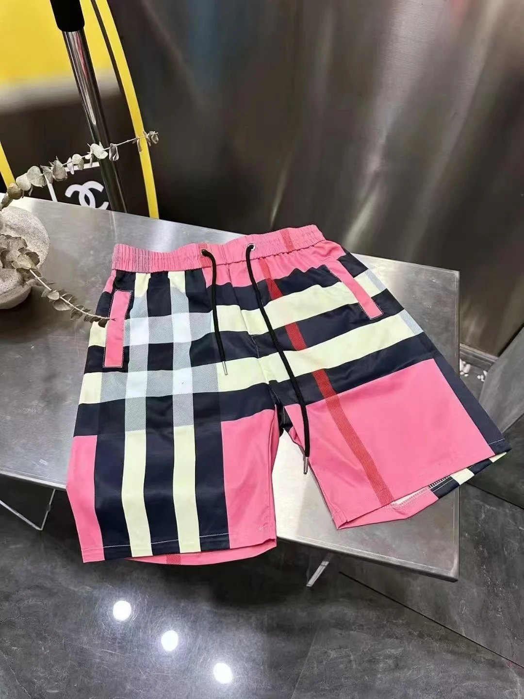 Burberry T-Shirts Short-Sleeve Logo T-Shirt — Plaid pink