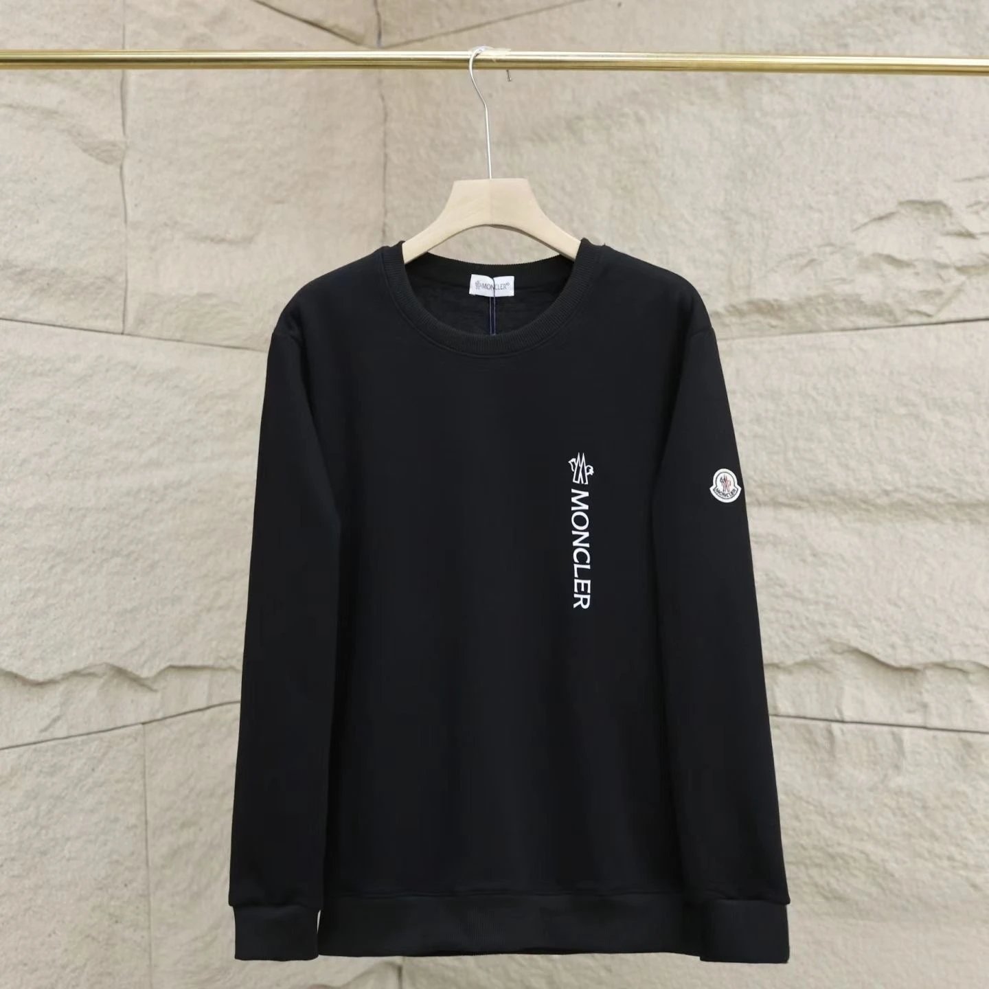 Letter - Black