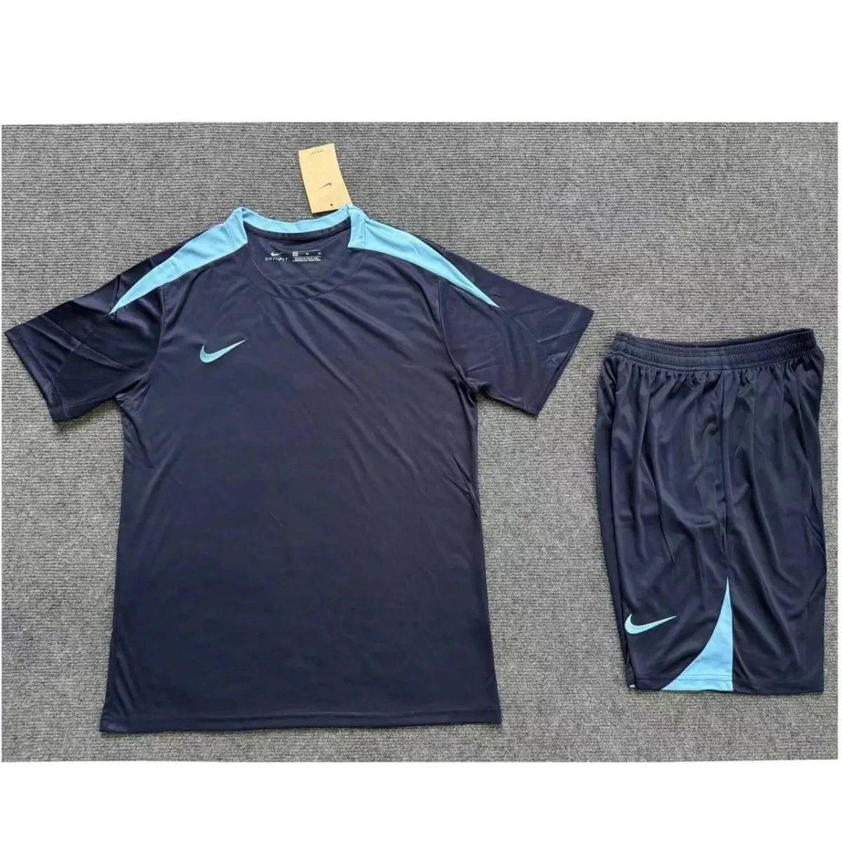 款式二 藏青色套装