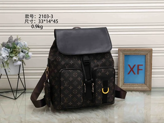 Louis Vuitton Backpacks 2103-3 flap backpack with front pockets product detail image 4