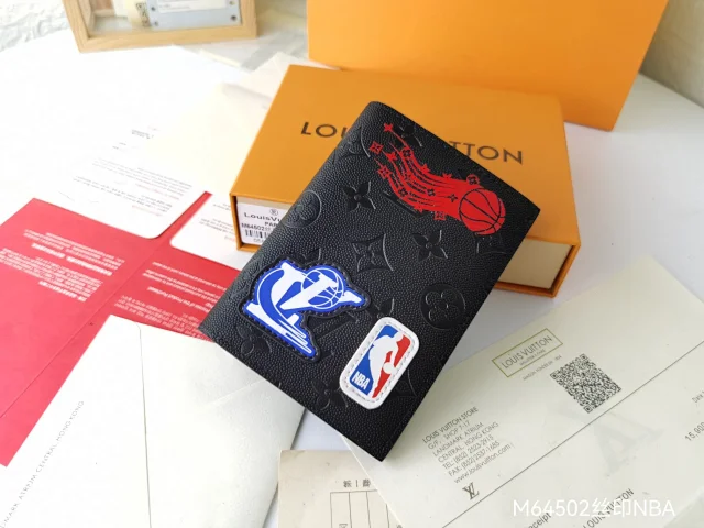 Louis Vuitton Wallets & Card Holders M64502 monogram passport cover product detail image 12