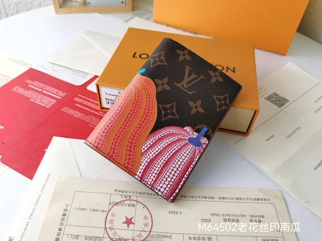 Louis Vuitton Wallets & Card Holders M64502 monogram passport cover product detail image 9