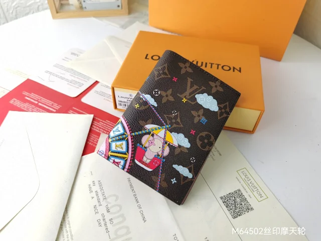 Louis Vuitton Wallets & Card Holders M64502 monogram passport cover product detail image 11