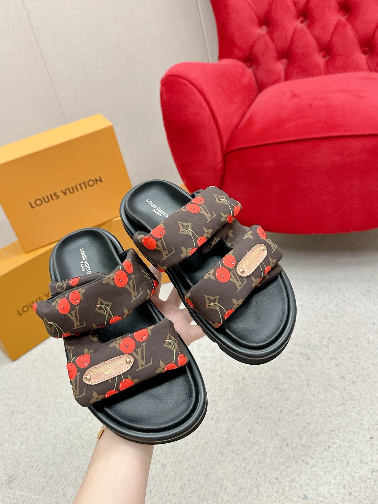 Couple Magic Tape Sandals photo 5
