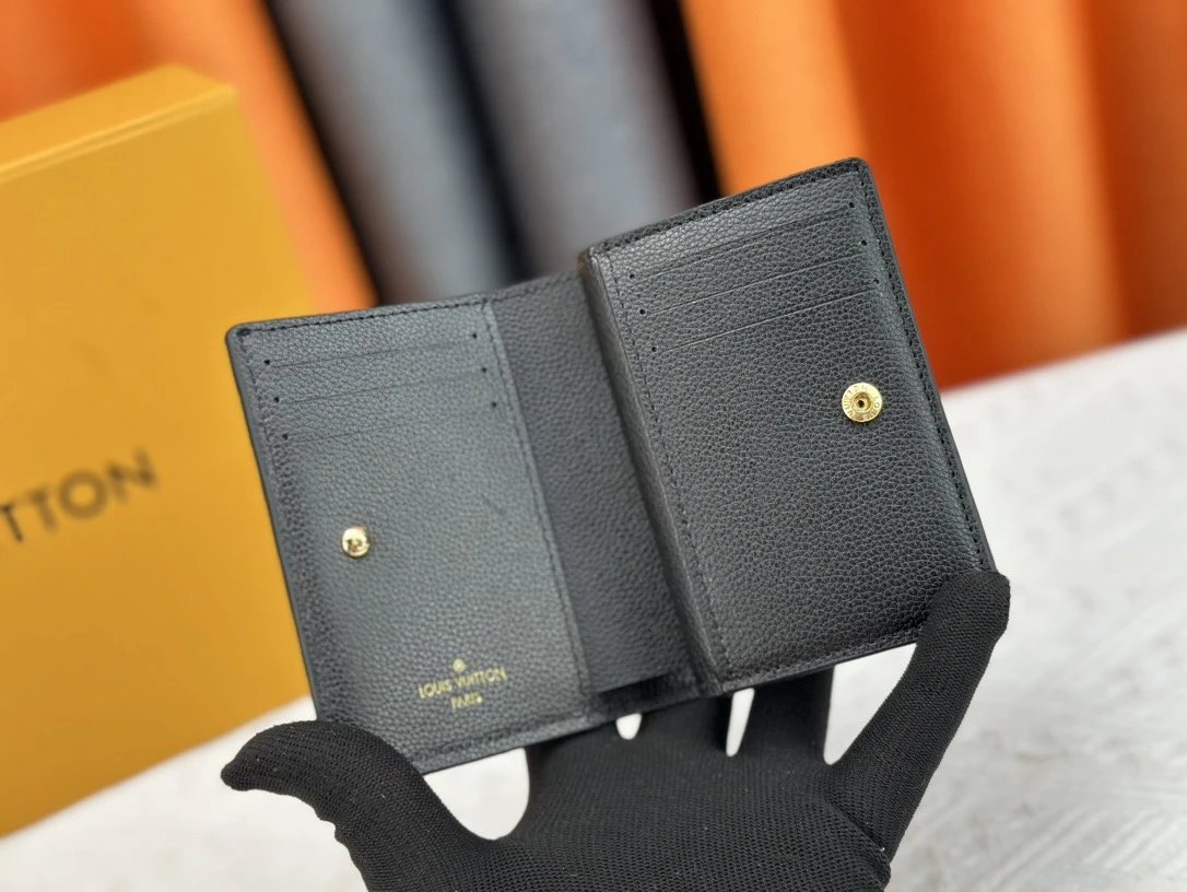 Louis Vuitton Wallet photo 6