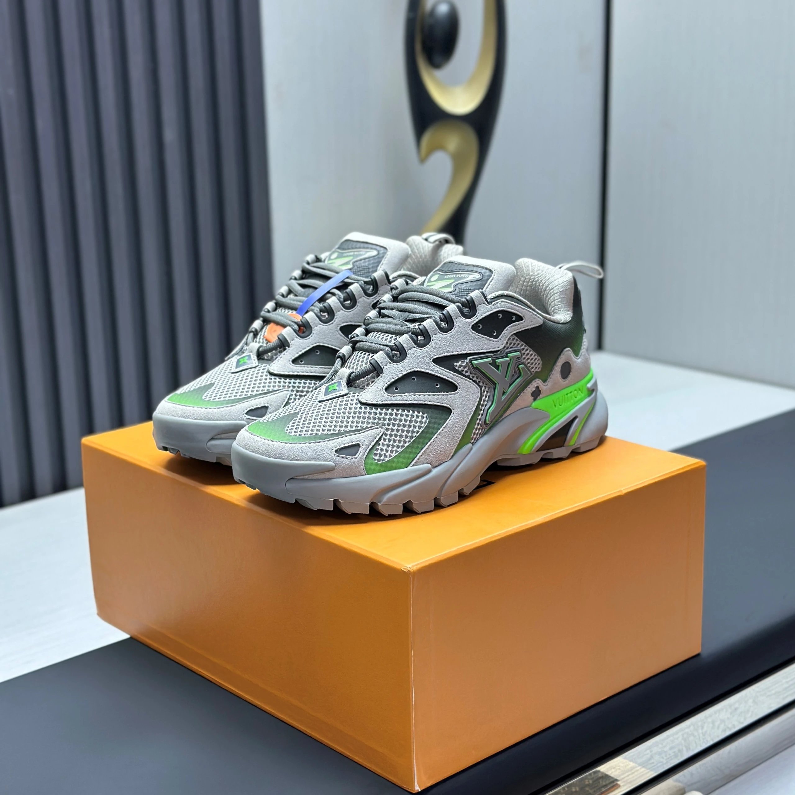 Salomon Mesh Running Shoe photo 7