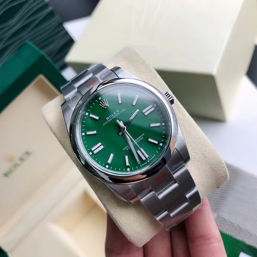 Seven-Color Dial Sapphire Mirror Perpetual Motion Watch