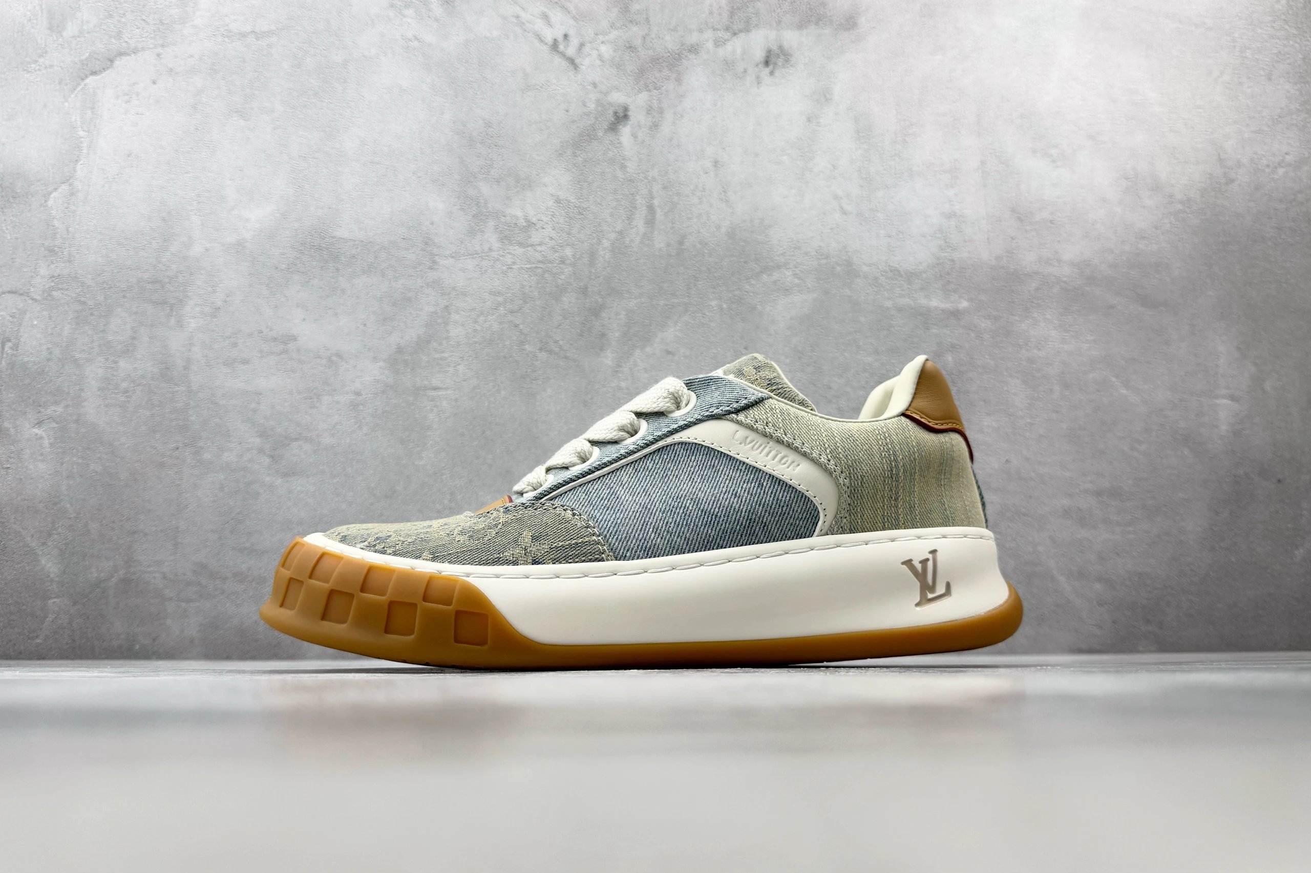 Tilted Retro Casual Sneaker photo 5