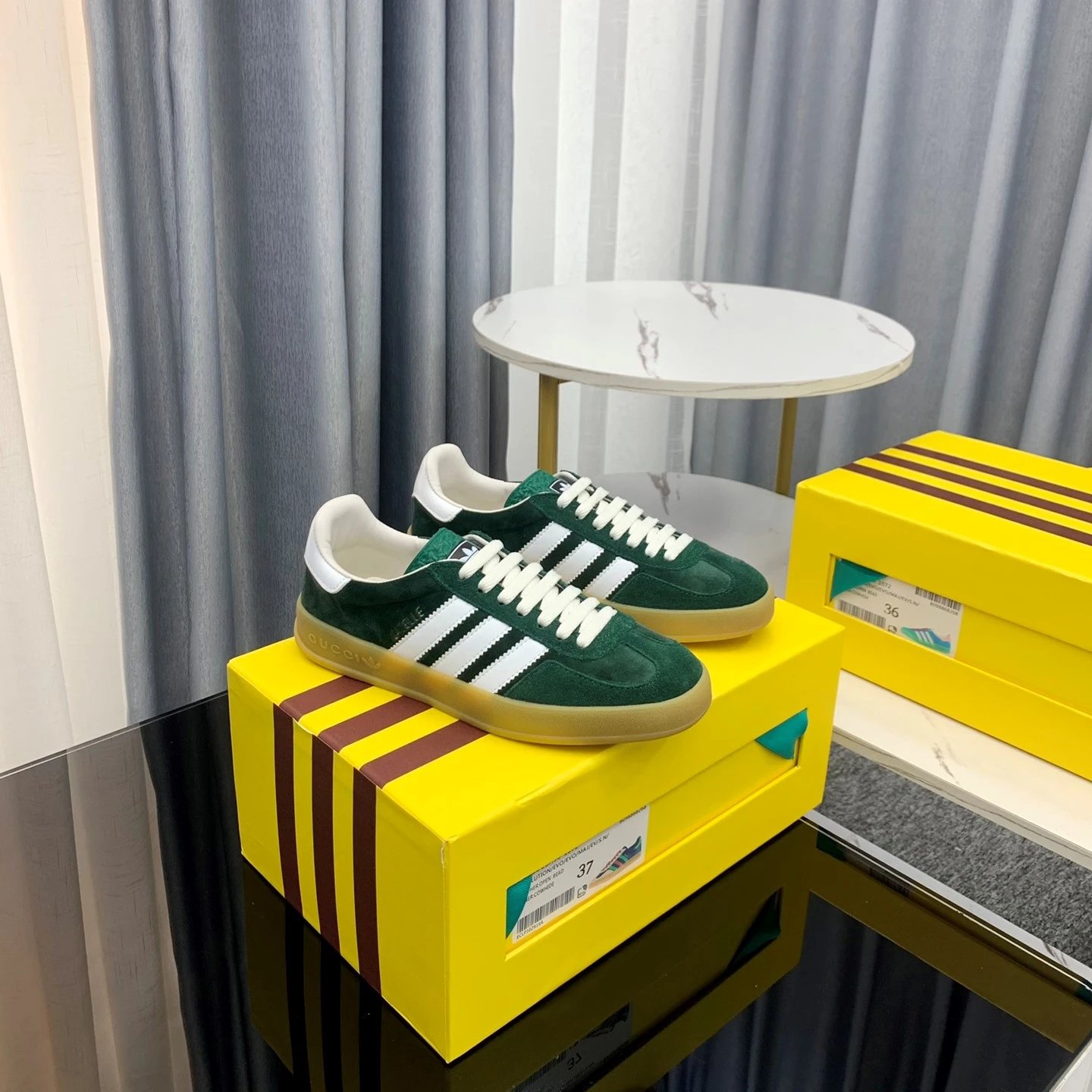 Adidas Originals Sneaker photo 2