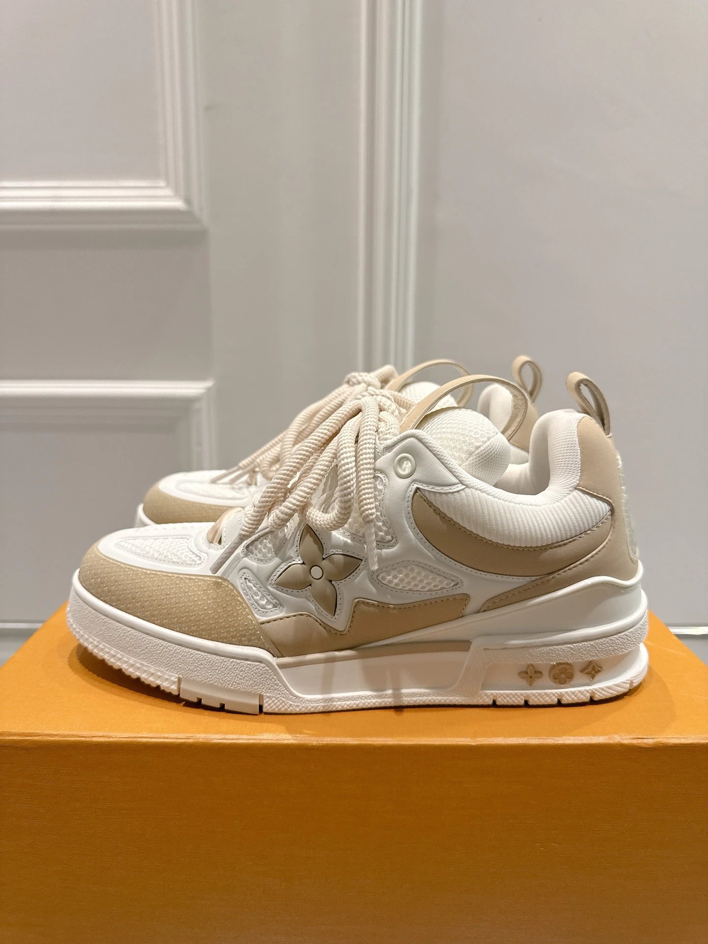 Casual Skateboard Shoes photo 2