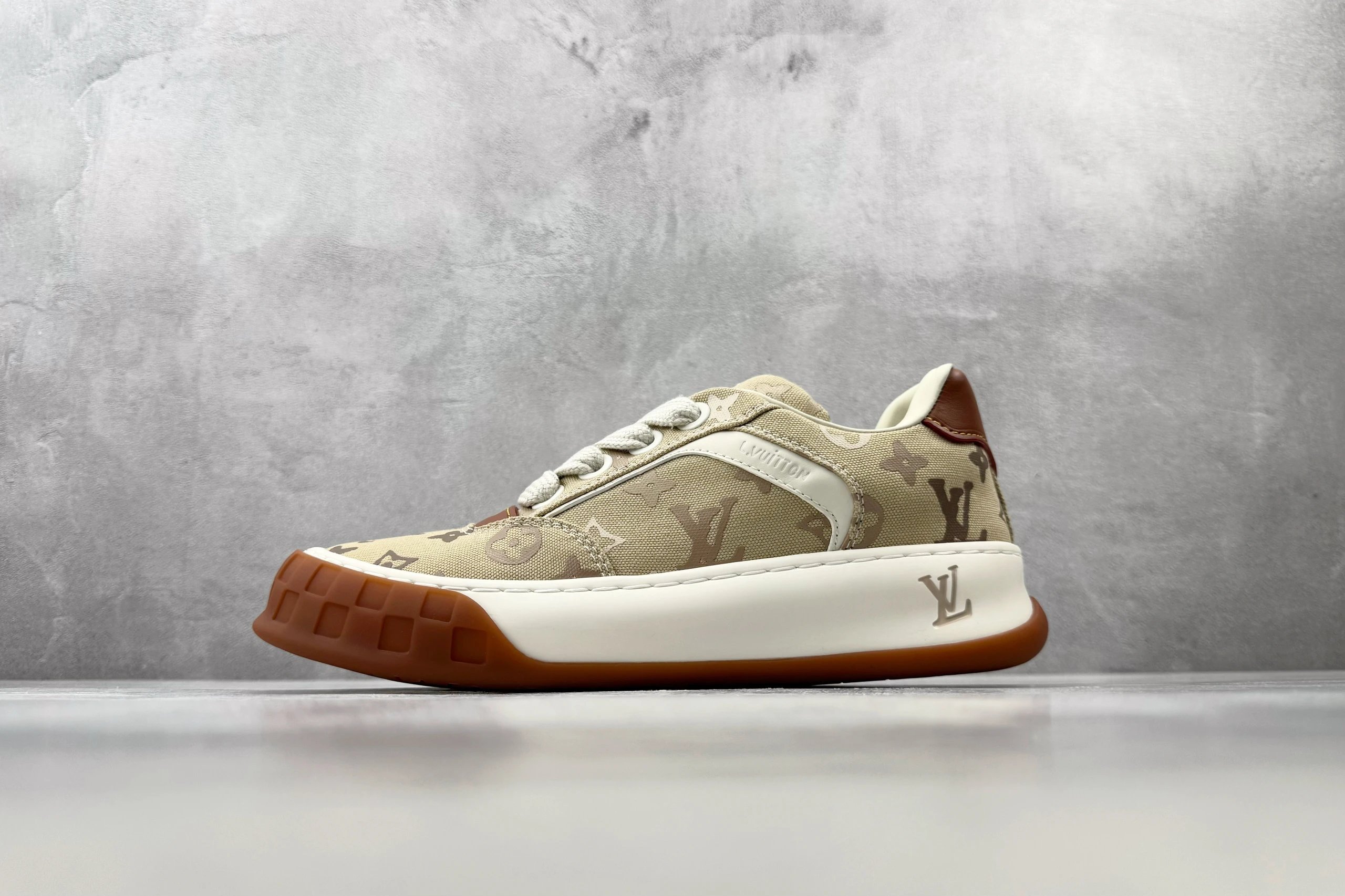 Tilted Retro Casual Sneaker photo 6