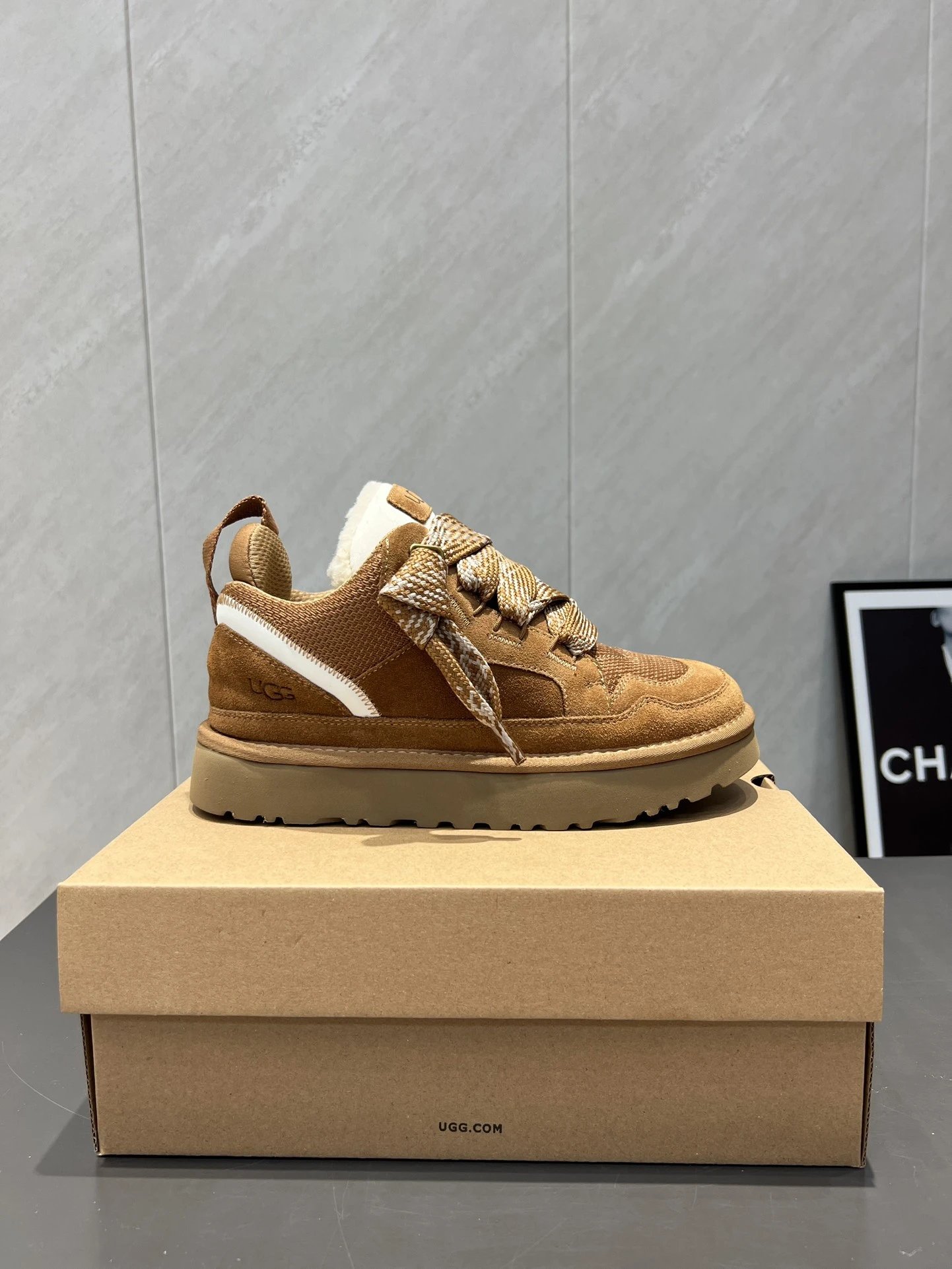 Platform Round-Toe Casual Shoes photo 2