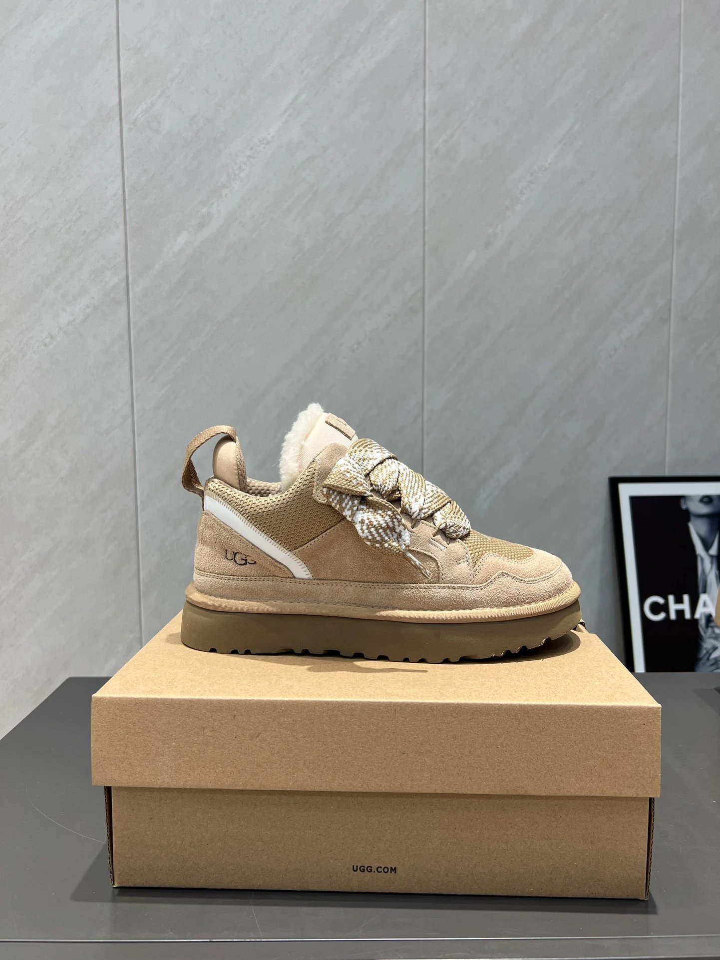 Platform Round-Toe Casual Shoes photo 6