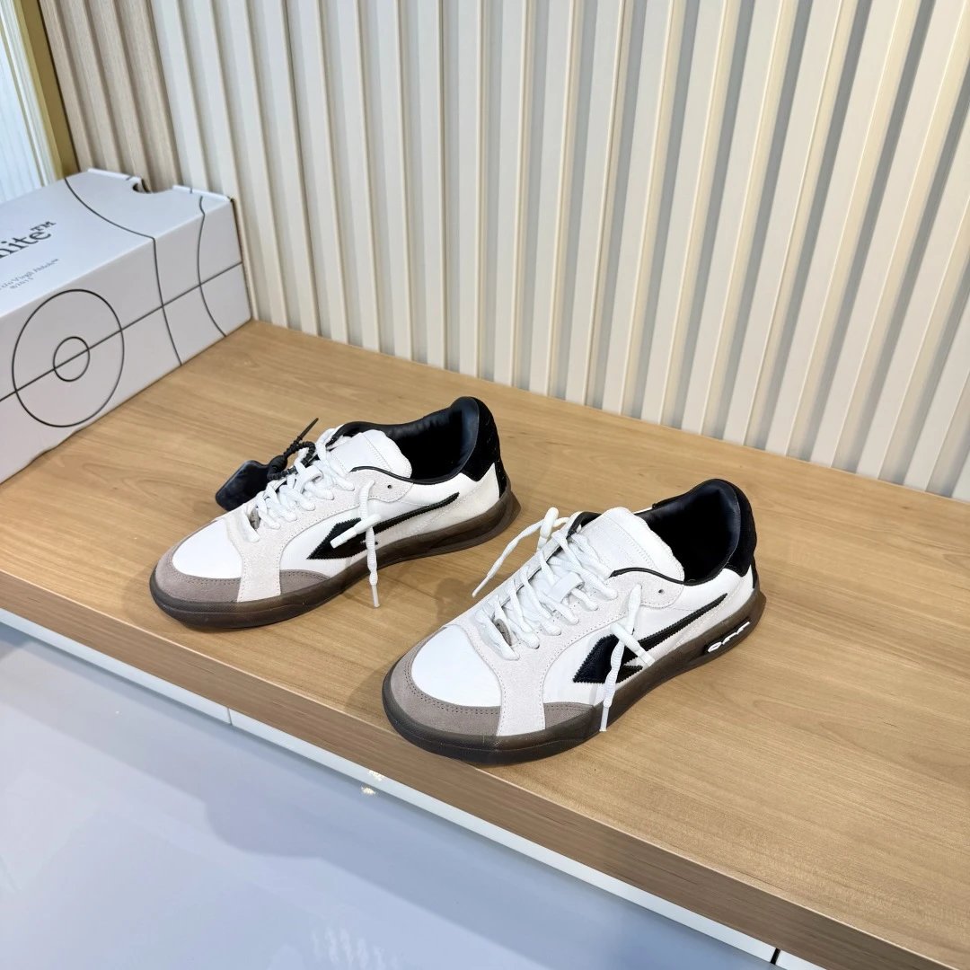 Off-White Training Shoes photo 8
