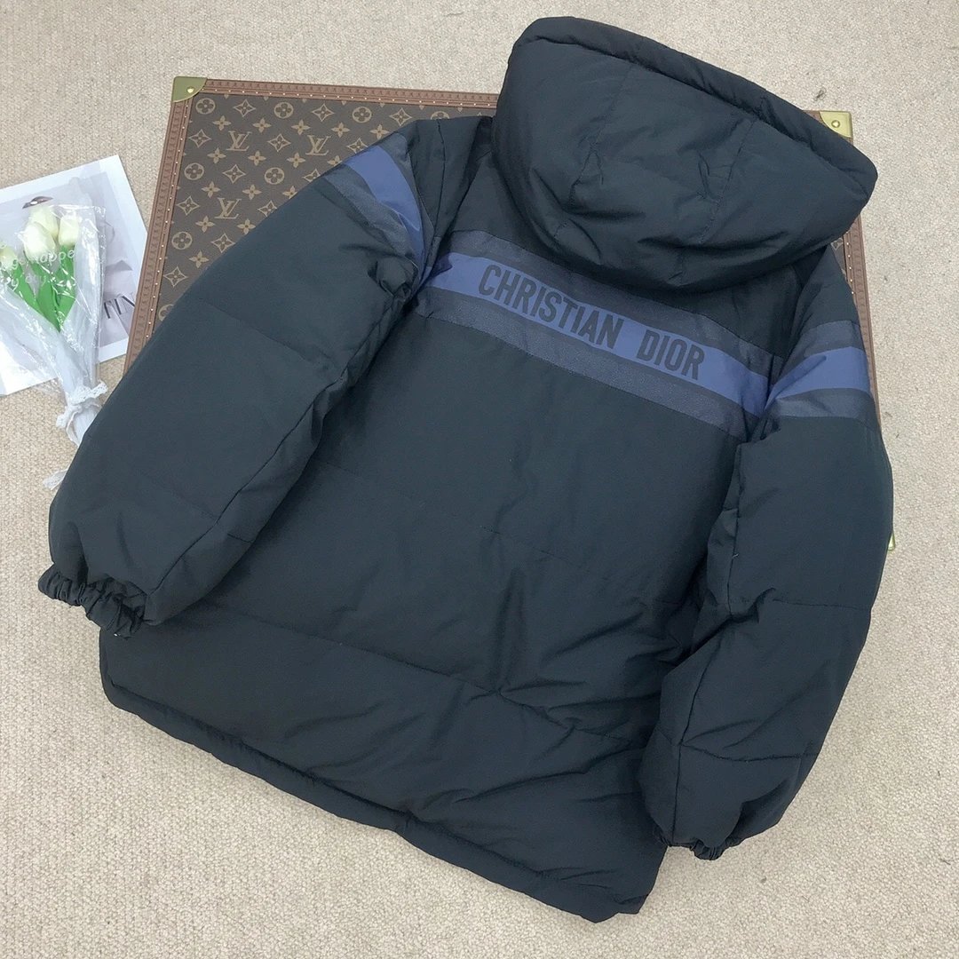 Double-Sided Down Jacket photo 3