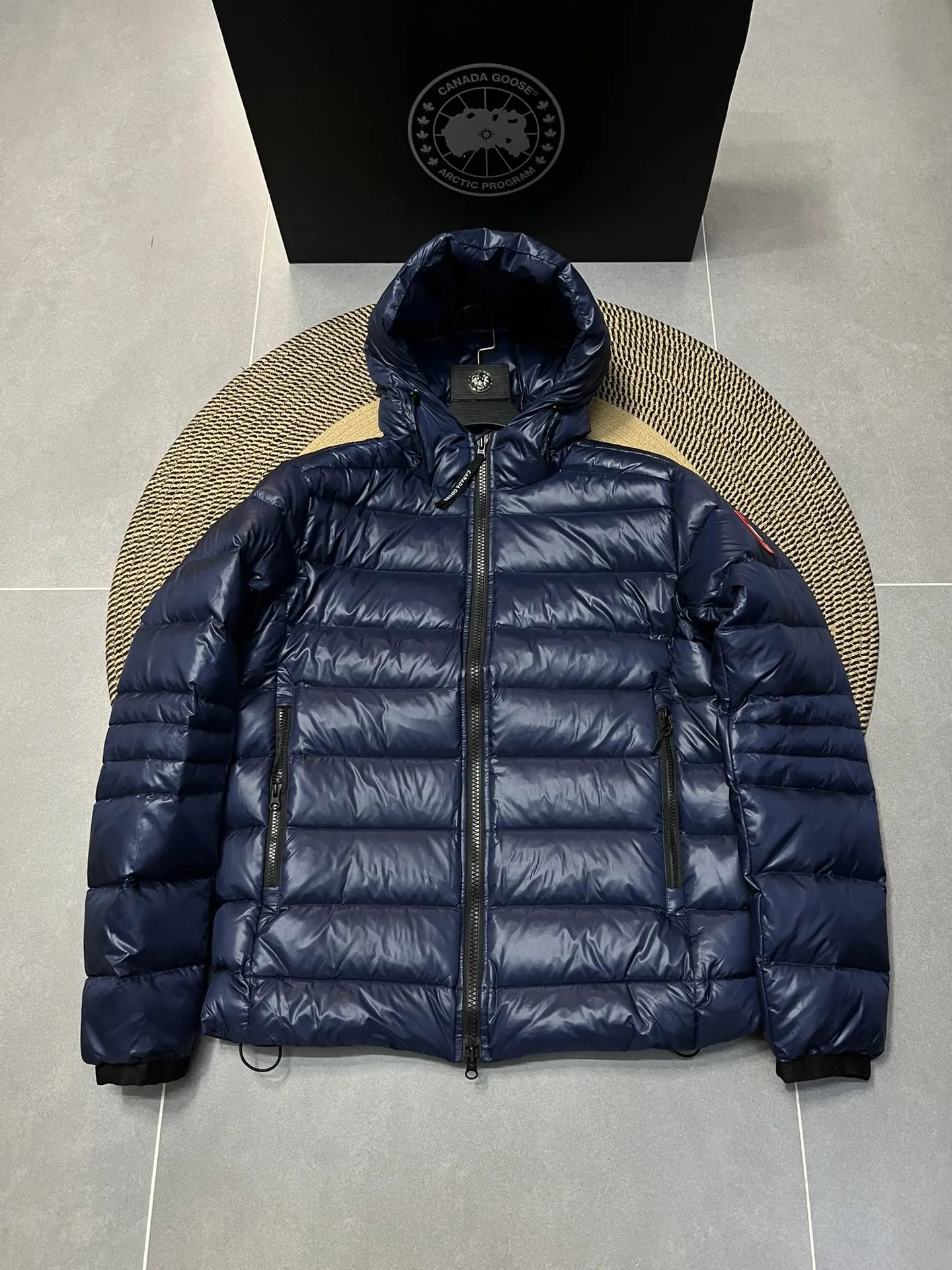 Down Jacket Lightweight 2227 photo 5