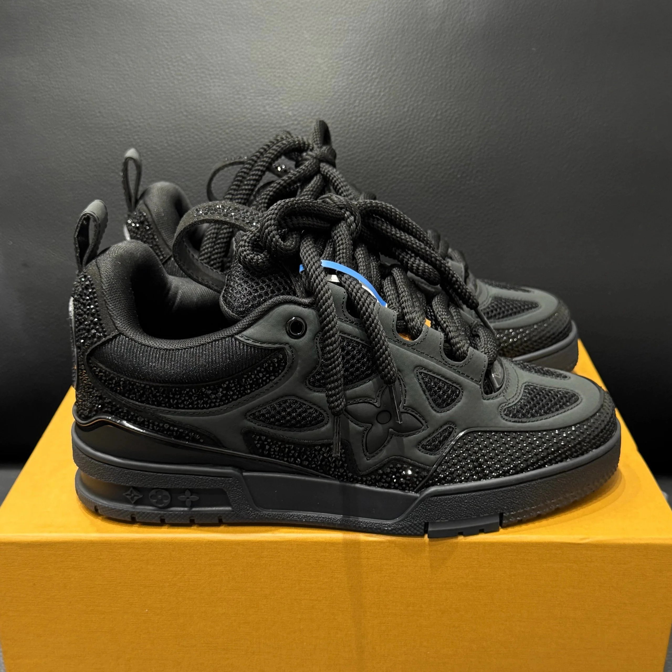 1:1LOUIS VUITTON Skate 