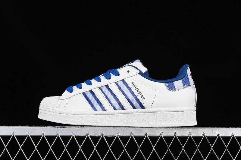 Adidas Superstar White and Red Sneakers - 16