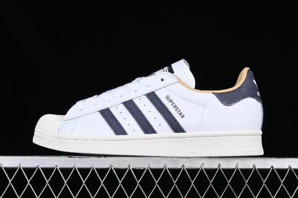 Adidas Superstar White and Red Sneakers - 12