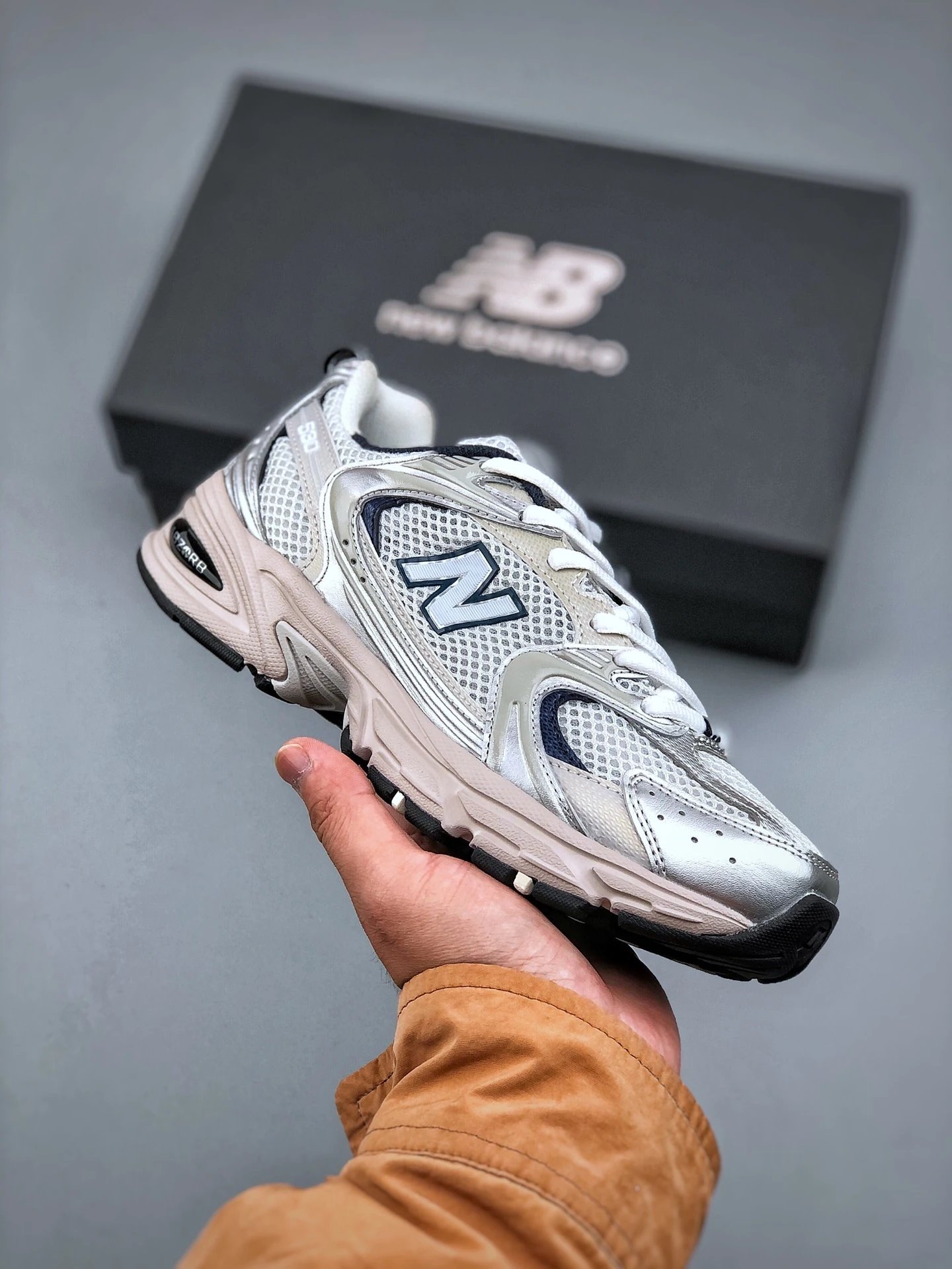 NB18