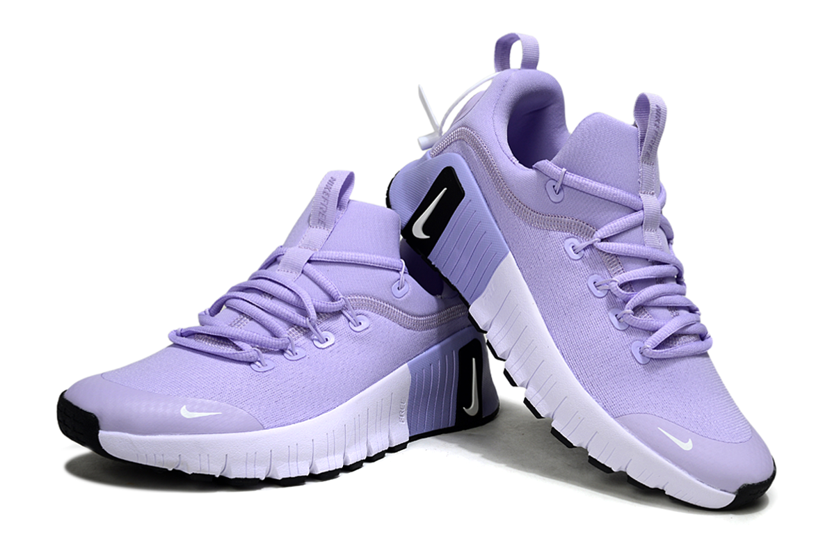 Nike Sneakers Knit Lace-Up — 32