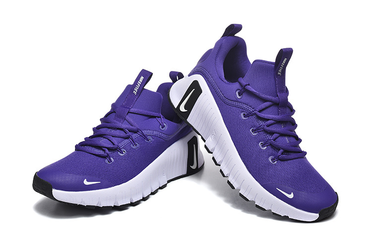 Nike Sneakers Knit Lace-Up — 26