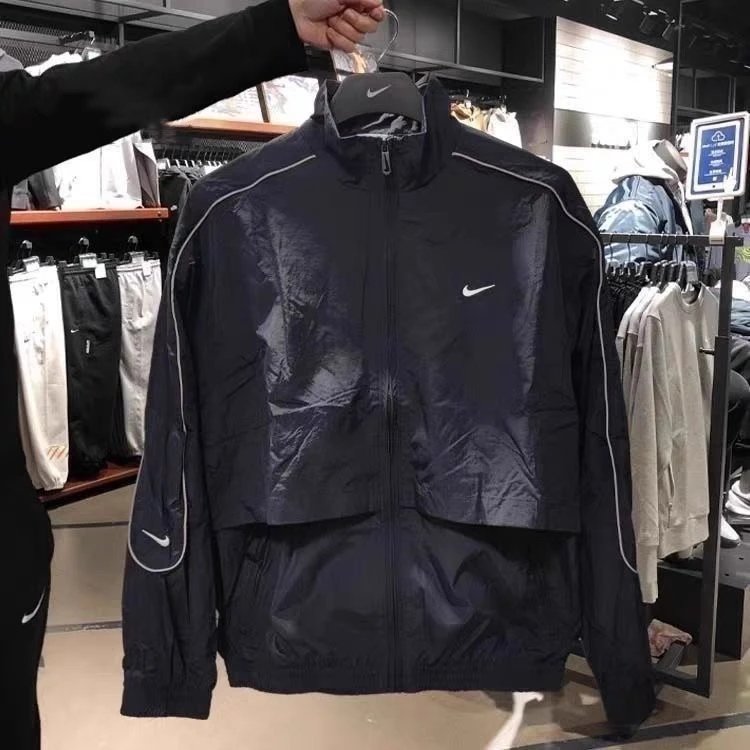 Nike Mixed sportswear styles image 11
