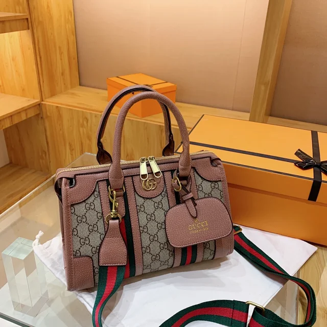 Gucci Handbags GG monogram horsebit flap handbag product detail image 5