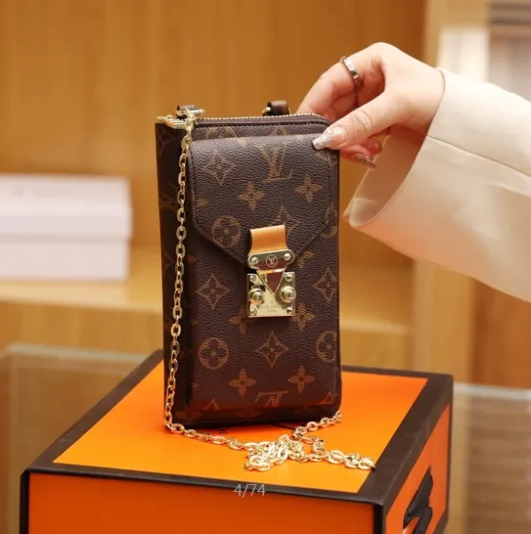 Louis Vuitton Monogram Mini Boîte Chapeau Shoulder Bag Brown - 8