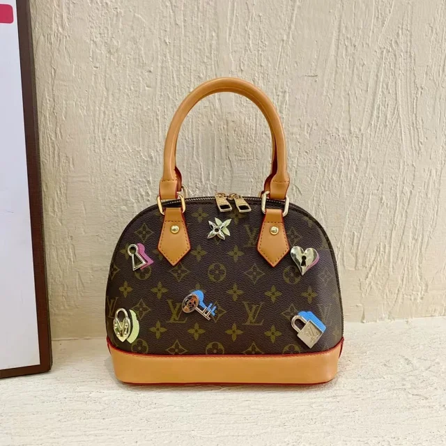 Louis Vuitton Crossbody Bags Monogram and check-pattern bag styles with chain adjustable straps product detail image 7
