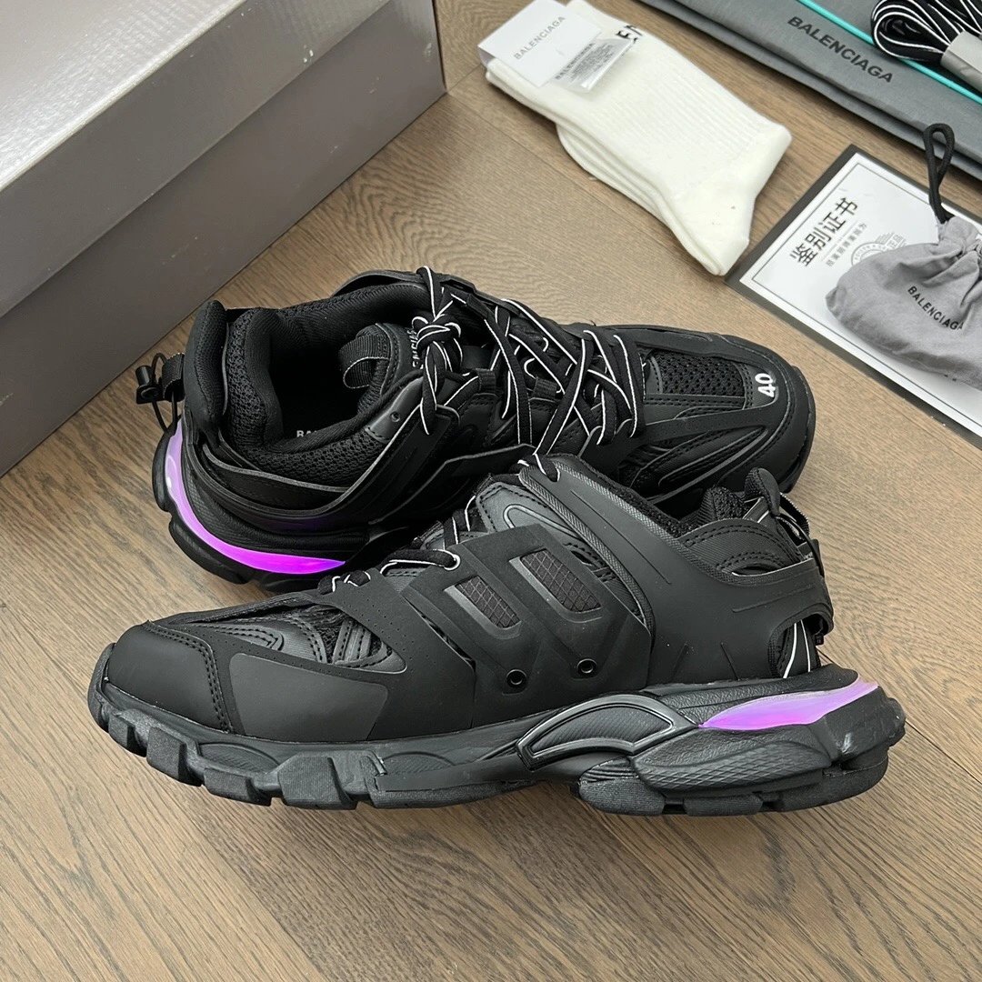 BaI Track LED sneaker