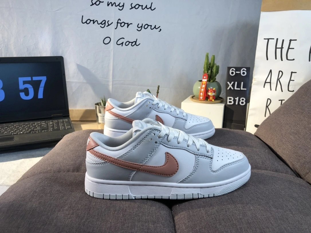Nike Dunk Low White Pink Leather Sneakers